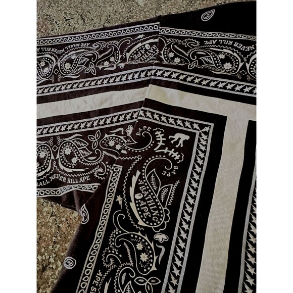 Bape Bandana Print Tee Black L  Lightly USED see all pics and measurements - Picture 4 of 15